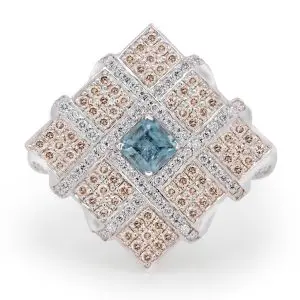 [SKU-202] 0.3 ct Russian Alexandrite Ring with Diamonds